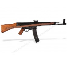 Немецкая штурмовая винтовка STG 44 с ремнем