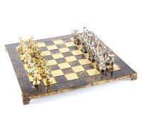 Шахматный набор "Подвиги Геракла" золото/серебро коричневая доска 36x36 см